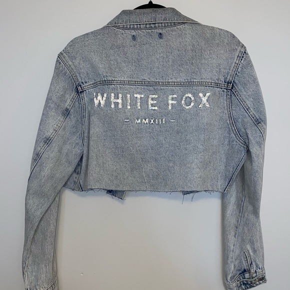 WHITE FOX CROPPED DENIM JEAN JACKET — REFLECTIVE SIZE S/M - Picture 2 of 2